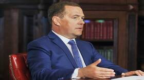 مدفيديف: روسيا اختلفت مع الولايات المتحدة عندما رفضت اتباع نهجها