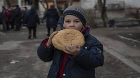 سيدة من دونباس تروي كيف أنقذت طفلها من الإجلاء القسري إلى أوكرانيا
