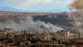 مراسلنا: مقتل 3 أشخاص بغارة إسرائيلية استهدفت سيارة على طريق طليا