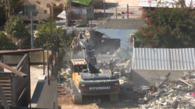 عدسة RT ترصد عمليات هدم إسرائيلية لمنازل فلسطينيين في القدس (فيديو)