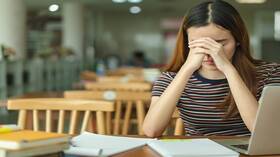 بريق أمل.. اكتشاف طريقة غير دوائية لعلاج الاكتئاب!