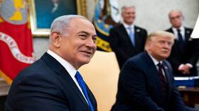 موقع عبري يعلق على وصول ترامب للبيت الأبيض ووضع السعوديين شروطا أعلى لصفقة تاريخية