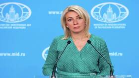 زاخاروفا تسخر من زيلينسكي وتصريحاته بشأن حديثه مع ترامب عن "خطة النصر"