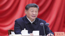 "سي إن إن": شي جين بينغ هنأ ترامب بالفوز في الانتخابات