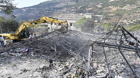 مراسلة RT: مقتل 20 شخصا في غارات إسرائيلية على البقاع والجنوب اللبناني