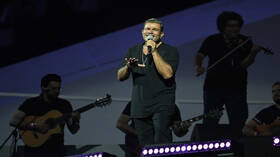 مصر.. إحالة الفنان عمرو دياب إلى المحاكمة العاجلة