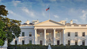 ترامب يصل إلى البيت الأبيض للقاء بايدن والبحث في إجراءات نقل السلطة (صور)