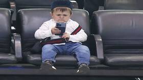 تاكر كارلسون يسجل مقابلة مع مدون داغستاني شهير (فيديو)