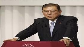 وكالة: رئيس وزراء اليابان لن يلتقي ترامب قبل التنصيب