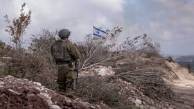 الجيش الإسرائيلي يعلن تدمير عشرات منصات الصواريخ في جنوب لبنان (فيديوهات)