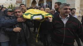 حزب الله اللبناني ينعى 4 من كوادره الإعلامية قتلوا في قصف إسرائيلي (صور)