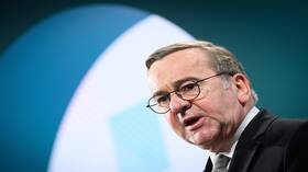 وزير الدفاع الألماني: لا أصدق أن الكابل مع فنلندا انقطع صدفة