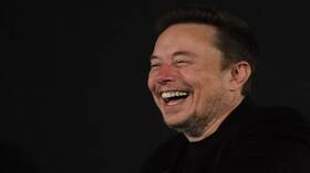 إيلون ماسك يحطم الرقم القياسي السابق لصافي ثروته.. كم بلغت الآن؟