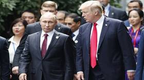 "فايننشال تايمز": خطط ترامب للتقارب مع روسيا تهدد بريطانيا وتقوض أمن الناتو