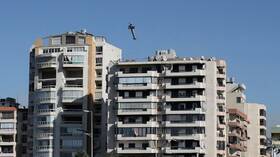 الجيش الإسرائيلي يعلن استهداف 12 مقرا عسكريا لحزب اللله اللبناني( فيديو)