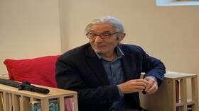 سياسي فرنسي ينتقد بشدة الدعم المقدم من باريس للكاتب صنصال المعادي للإسلام