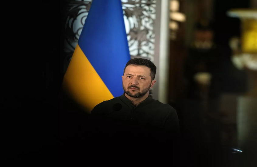 زيلينسكي يشكو ضعف القوات الأوكرانية وافتقارها للعتاد اللازم للقتال