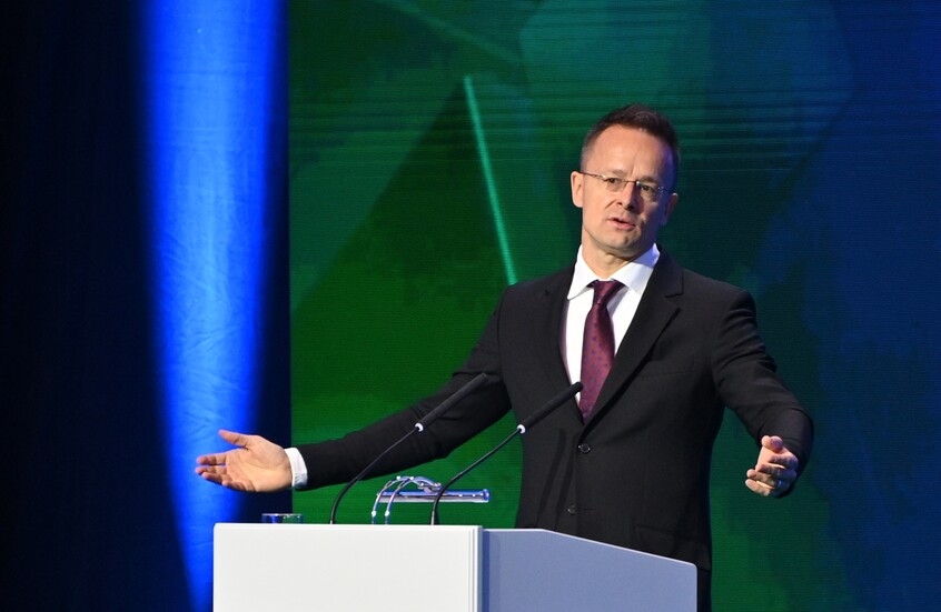 هنغاريا: وجدنا مع روسيا حلولا لتجاوز عقوبات أمريكية على "غازبروم بنك"