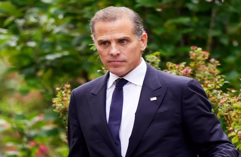 "أطرف من الخيال".. ماسك يعلق على ديون هانتر بايدن