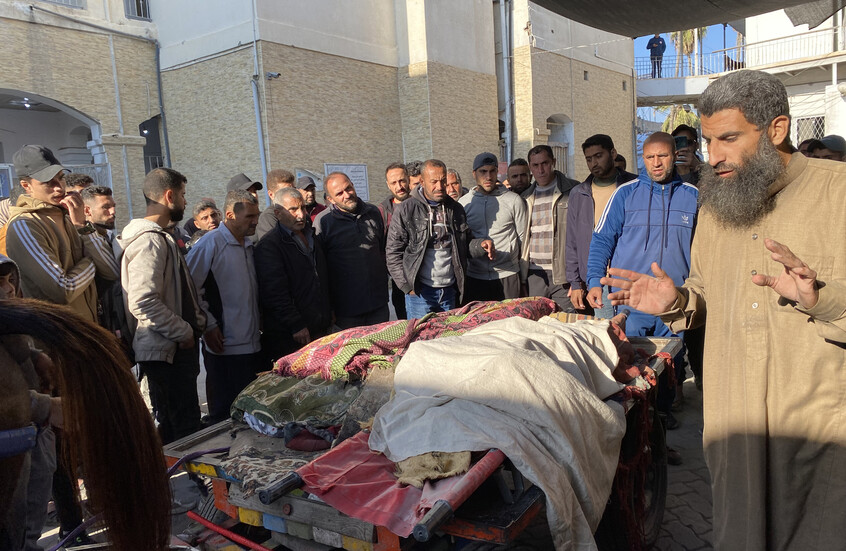 مراسلنا: مقتل 18 فلسطينيا في غارات إسرائيلية على قطاع غزة منذ فجر اليوم