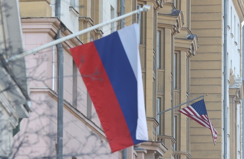 ضابط استخبارات إسرائيلي: يجب ترتيب الحوار بين موسكو وواشنطن قبل شروعهما في المفاوضات