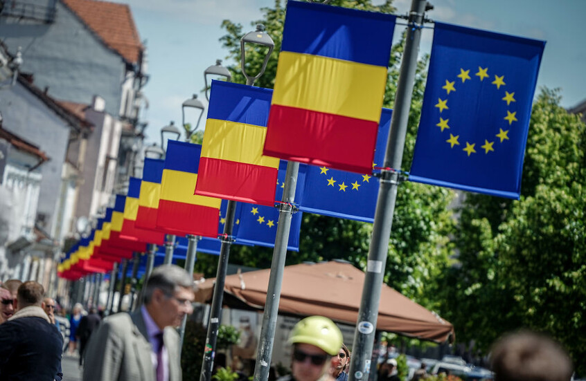 إلغاء نتائج الجولة الأولى من الانتخابات الرئاسية في رومانيا