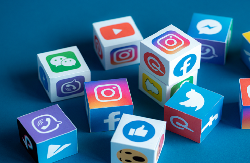 استراتيجيات خفية وراء إدمانك على تطبيقات التواصل الاجتماعي!