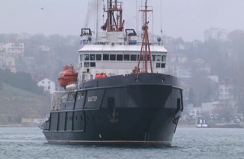 "كلاشينكوف" تطور قاطرات بحرية كاسحة للجليد