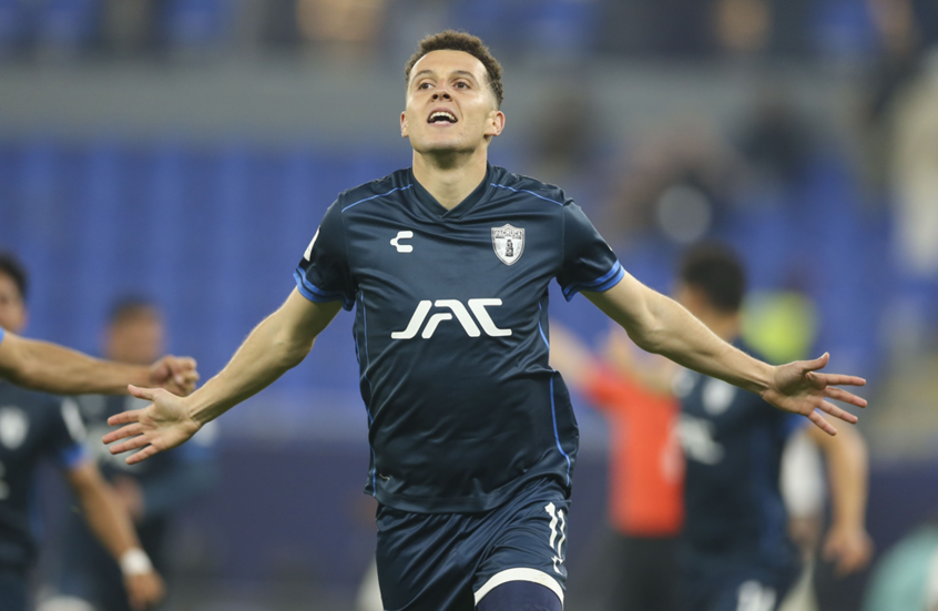 من هو أسامة الإدريسي الذي سيقود باتشوكا المكسيكي أمام الأهلي المصري؟