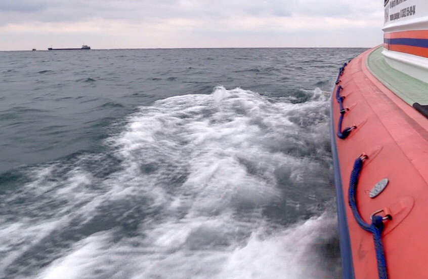 تعليق إنقاذ طاقم ناقلة نفط روسية بسبب سوء الأحوال الجوية