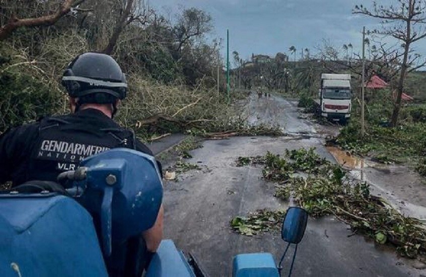 ماكرون يعلن الحداد الوطني بعد تعرض إقليم مايوت لإعصار مدمر