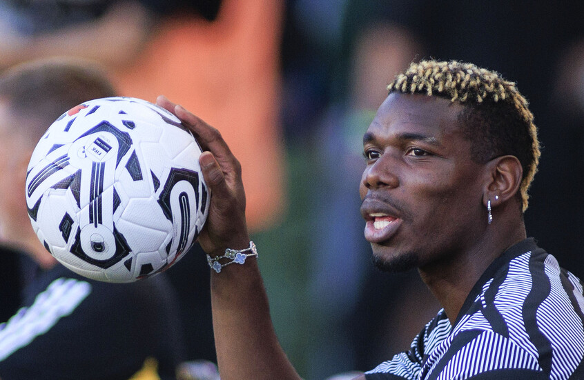 عرض ضخم من موقع إباحي لإقناع بوغبا بالانتقال إلى ناديه الجديد