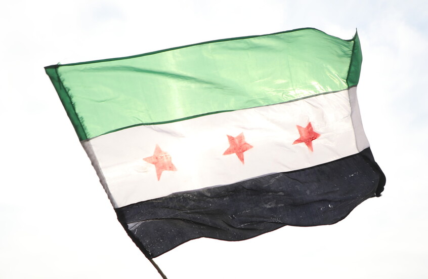 "على صوت عبد الباسط الساروت".. السفارة السورية لدى السعودية تحتفل بسقوط نظام بشار الأسد (فيديو)