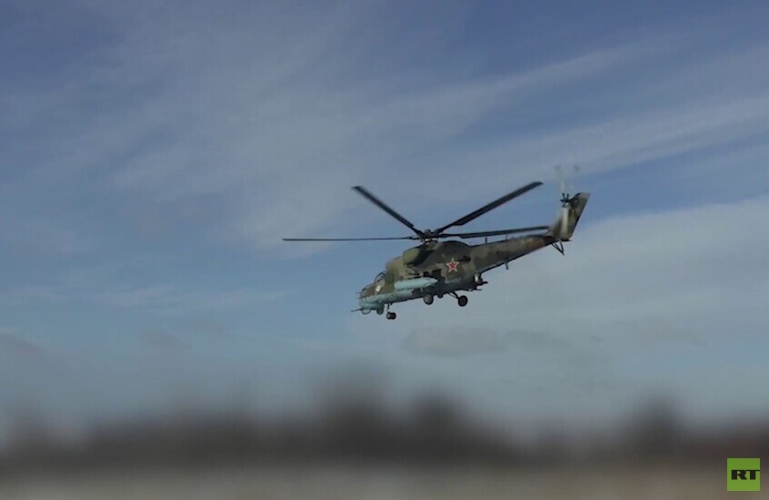 مروحية "Mi-35M" تدمر معقلا للجنود الأوكرانيين