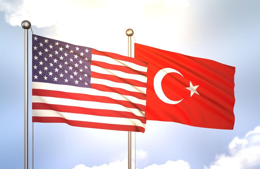 وزيرا الدفاع التركي والأمريكي يبحثان الوضع في سوريا