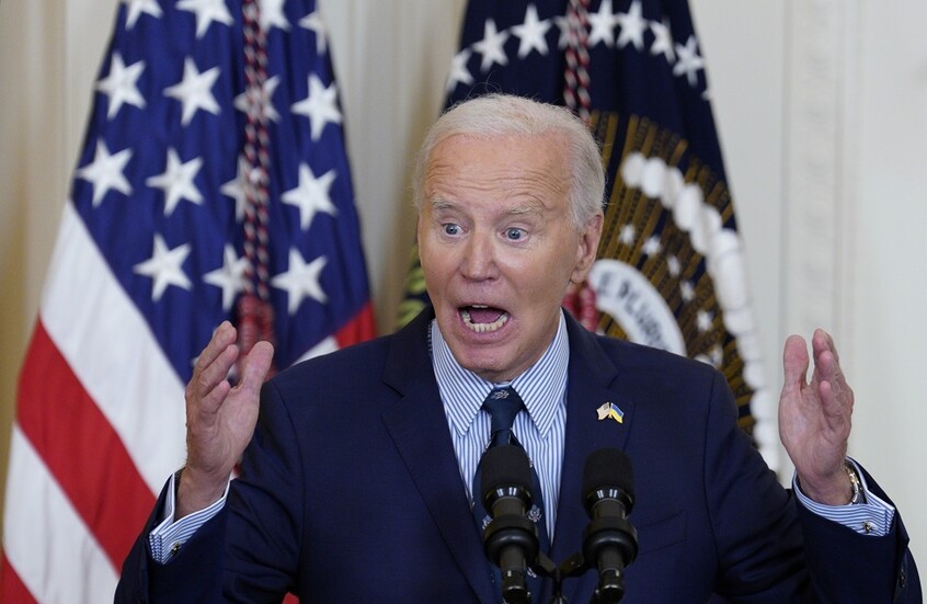 البيت الأبيض: القصف الروسي لأوكرانيا يثير غضب بايدن