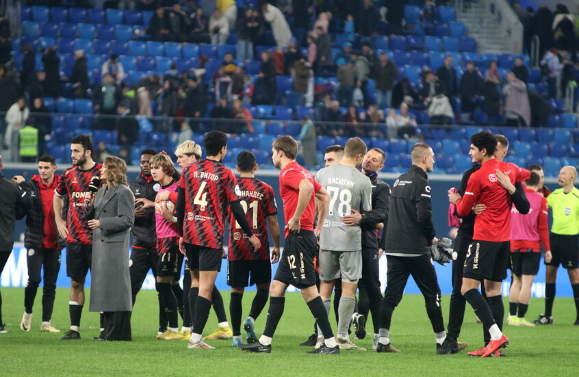 ازدواجية المعايير في التعامل مع الفرق الروسية والإسرائيلية