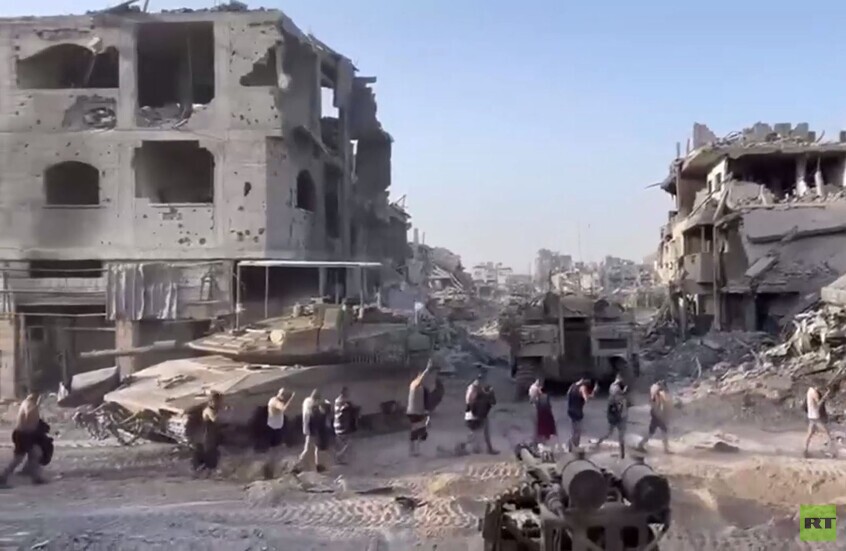 الجيش الإسرائيلي يجبر الأطباء والمرضى على النزوح من مستشفى "كمال عدوان" في غزة