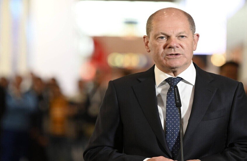 شولتس يعرب عن رغبته بإجراء محادثة هاتفية جديدة مع بوتين