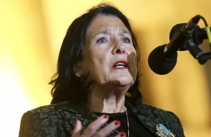 مسؤول فرنسي يصف التهديدات باعتقال زورابيشفيلي بأنها "غير مقبولة"