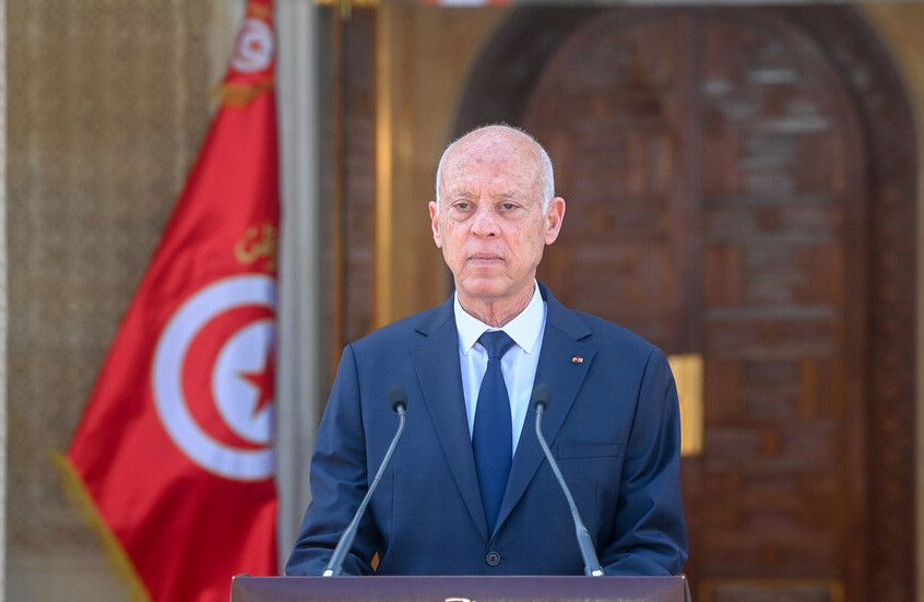 تونس.. الرئيس قيس سعيّد يقرر تمديد حالة الطوارئ في البلاد