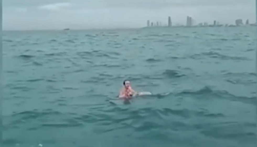 إنقاذ مواطن روسي جرفه تيار البحر قبالة سواحل تايلاند