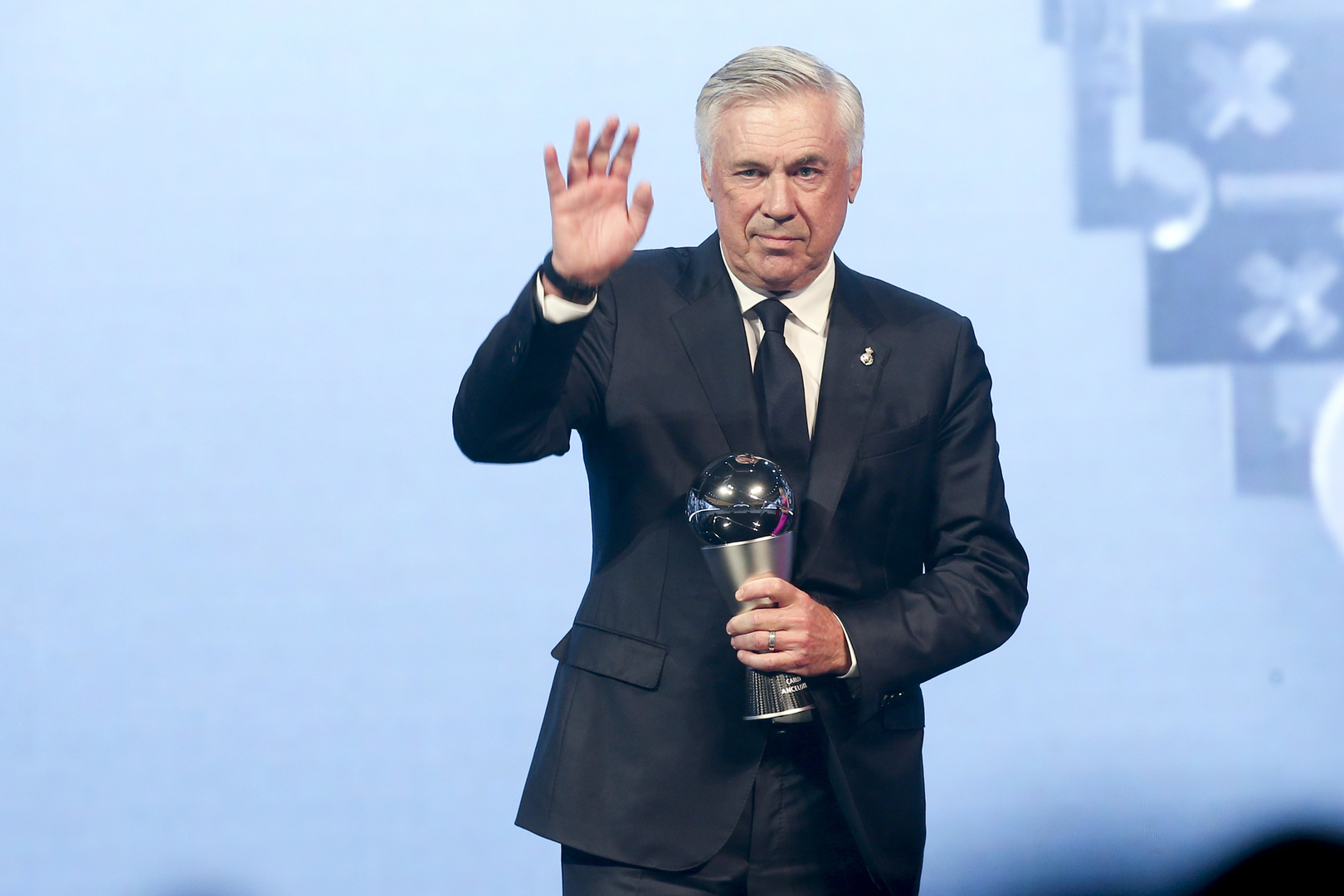 أنشيلوتي أفضل مدرب في العالم والتشكيل المثالي لعام 2024