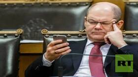 الإعلام الألماني يكشف سبب زيارة شولتس المفاجئة لكييف
