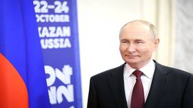 بوتين مازحا حول الانتخابات في رومانيا: المرشح لم يعجب السلطات فقرروا إعادة فرز الأصوات