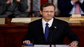 رئيس إسرائيل يدين تصريحات موشيه يعلون حول "الإبادة الجماعية" بغزة