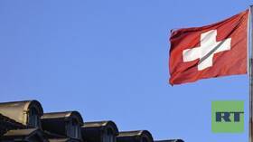 سفير فرنسا لدى سويسرا يضغط على برن لإرسال أسلحتها إلى أوكرانيا