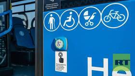 موسكو بدون عوائق.. العاصمة الروسية توفر بيئة مناسبة للمسنين وذوي الاحتياجات الخاصة