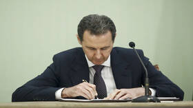 "جاييكي يا إميّ!".. كيف تفاعل فنانو سوريا مع سقوط بشار الأسد؟