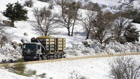 مشاهد توثق عبور قوات إسرائيلية السياج الحدودي إلى سوريا من مجدل شمس